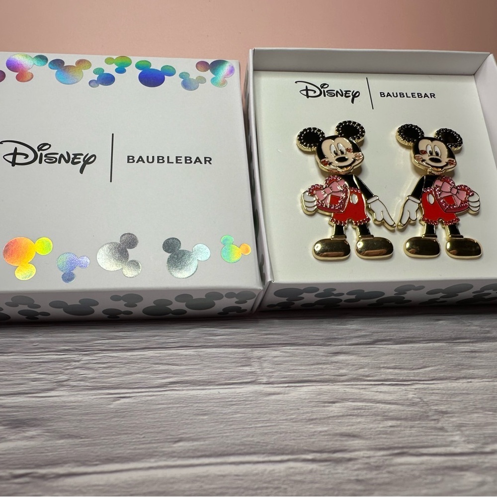 BaubleBar x Disney Valentine Mickey earrings New in BOX - Picture 7 of 7